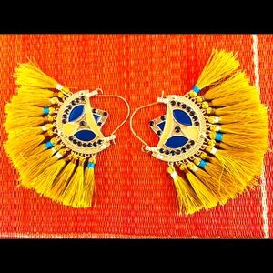 Brand new Free people boho tassel earrings~